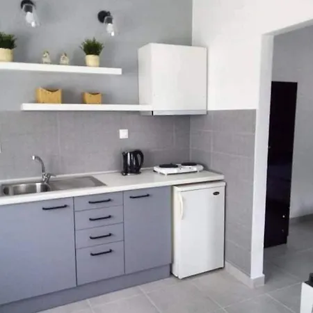 Pefka House 1 *